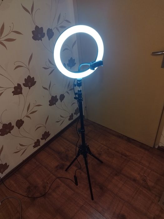 Професионална LED кръгла лампа, 30 см, RGB светлина