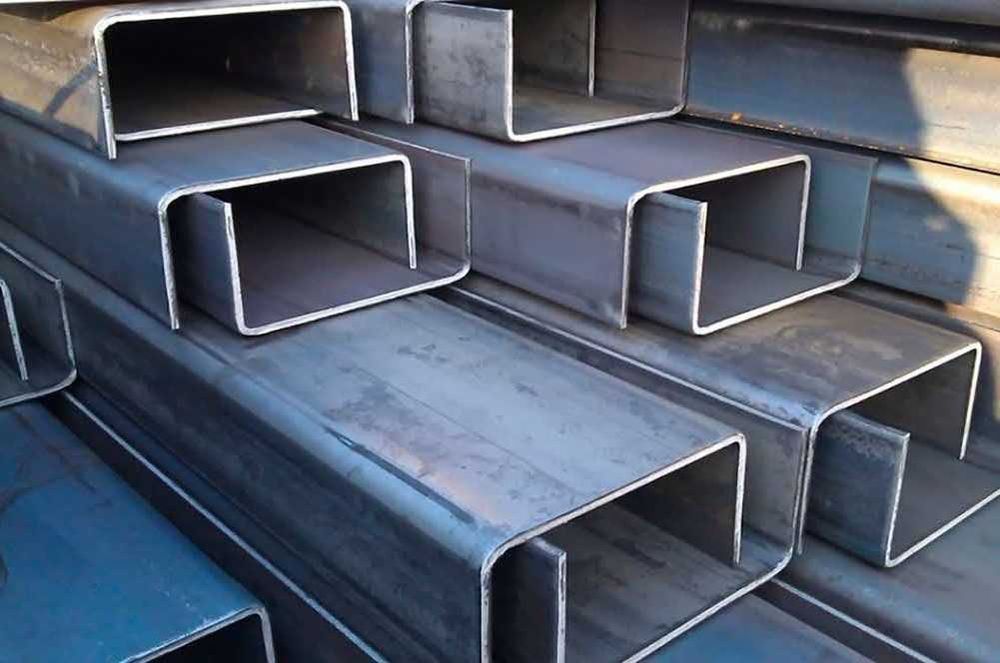 Гнутый швеллер оцинкованный