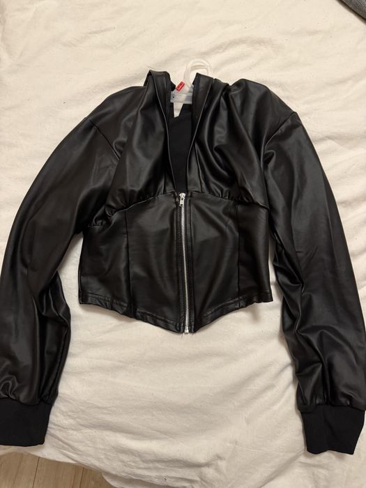 Черно горнище от еко кожа размер S