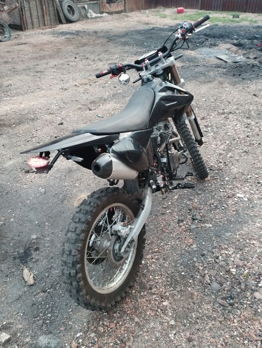 Эндуро 250        .