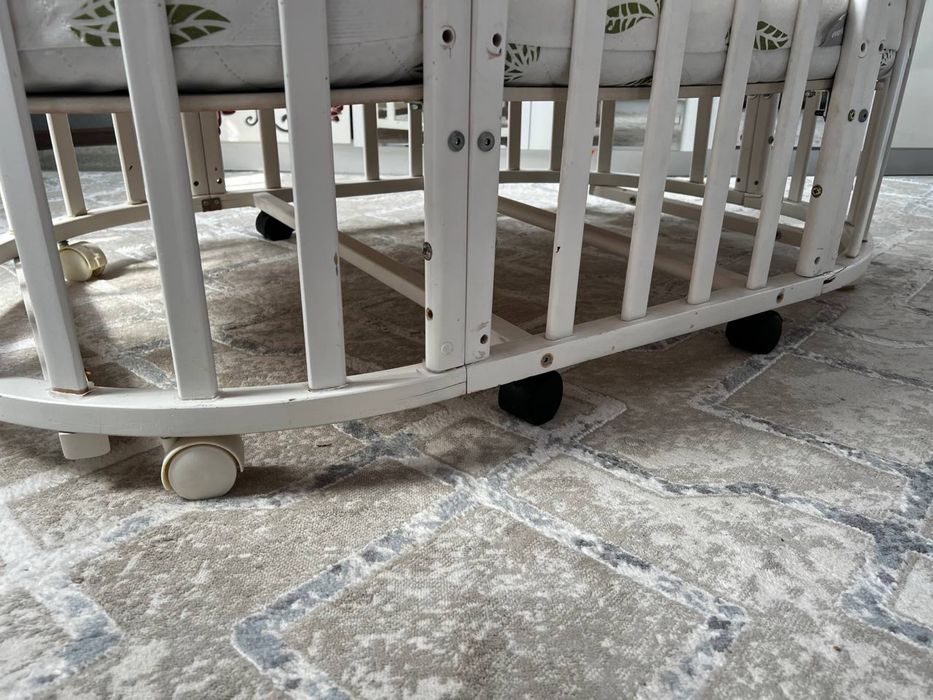 Продам детскую кроватку-трансформер