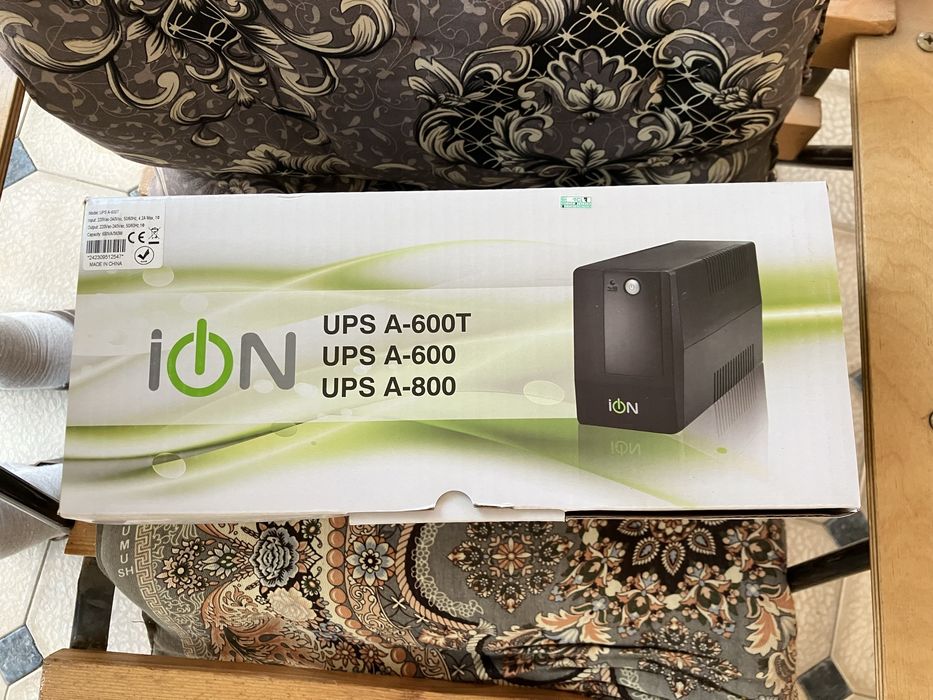 Источник бесперебойного питания UPS