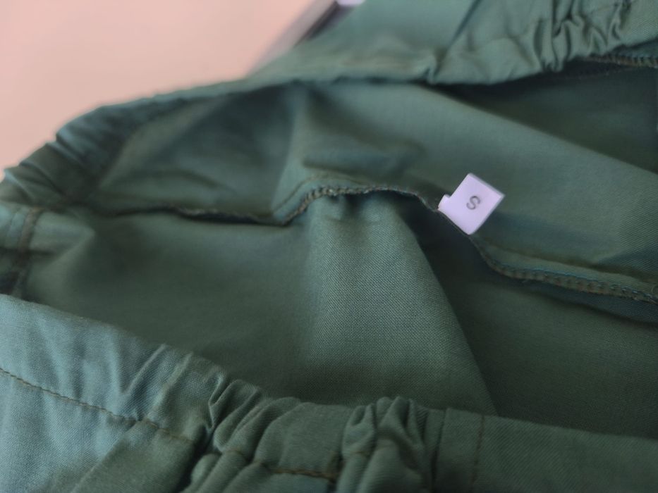 Pantaloni cadru medical verde S