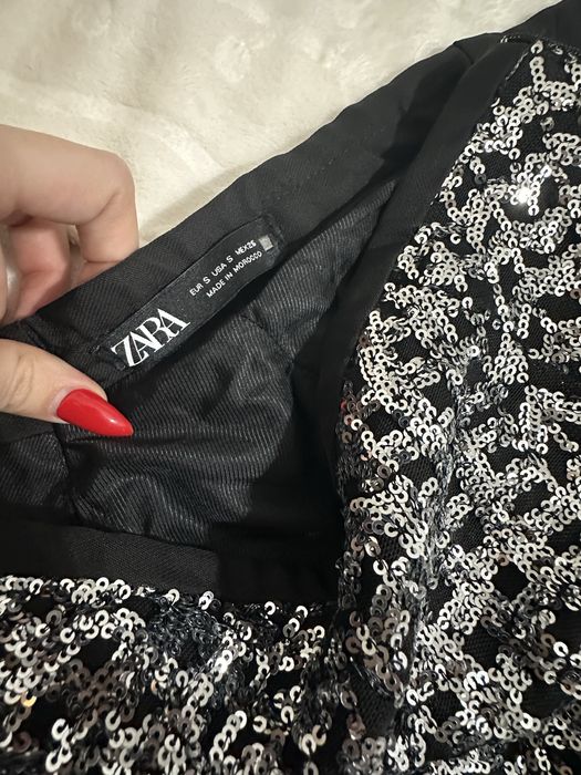Къси панталони от Зара с пайети