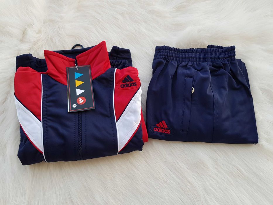 Детски екип Adidas 6-7 години - НОВ