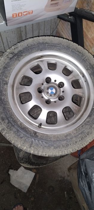 Jante + anvelope iarnă originale BMW 16"