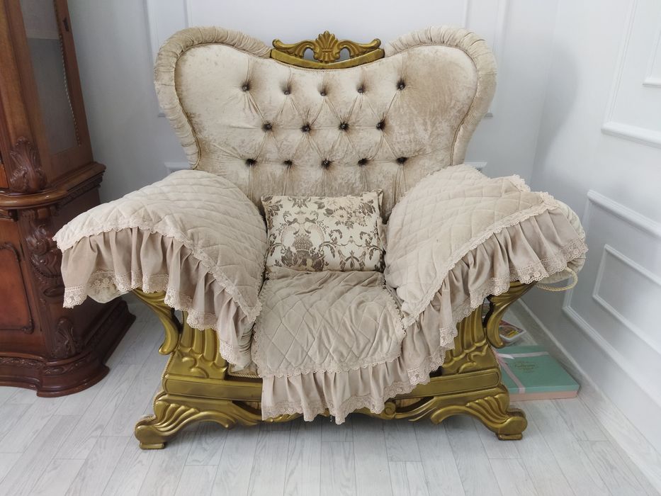 Срочно продается кресло 2шт