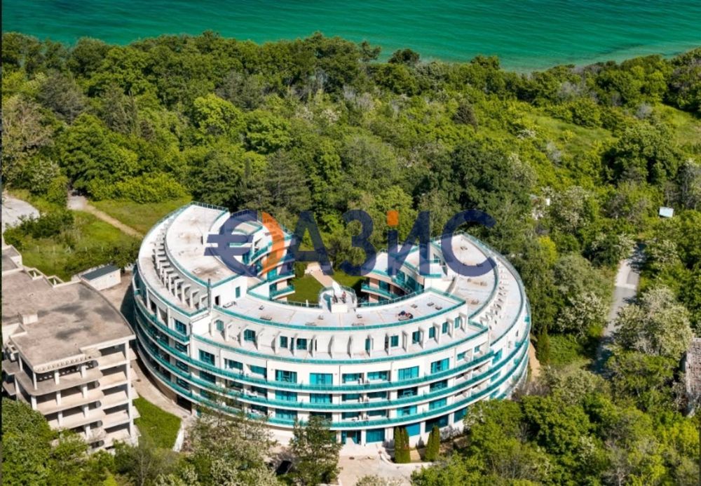 Продава се Двустаен апартамент в Обзор - 66 кв.м за 386 €/кв.м - Снимка #1