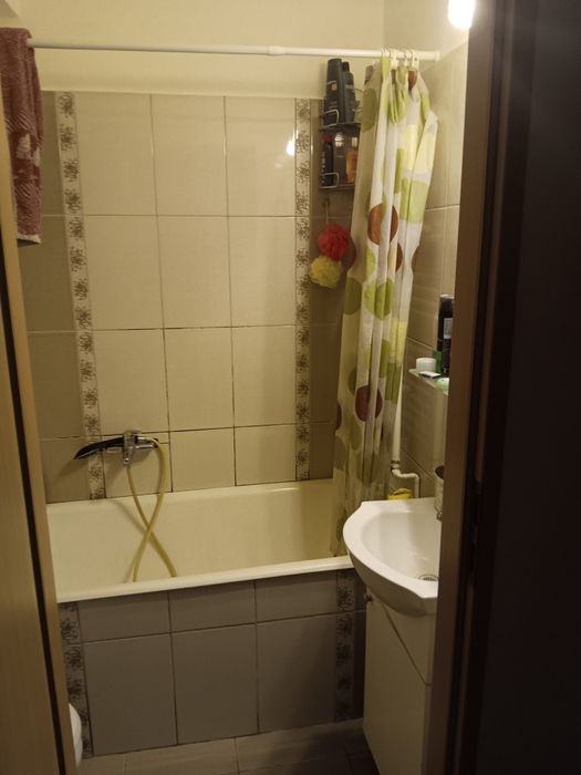 Schimb apartament 2 camere  cu altul mai mare sau casa