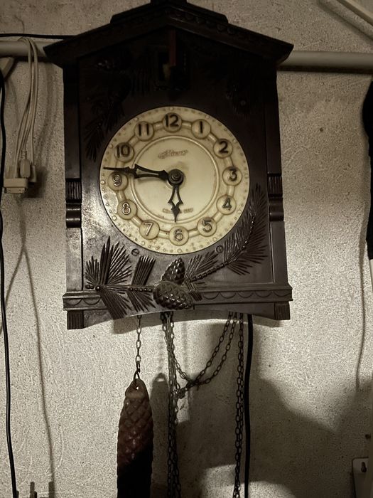 Ceas cu cuc perete vechi