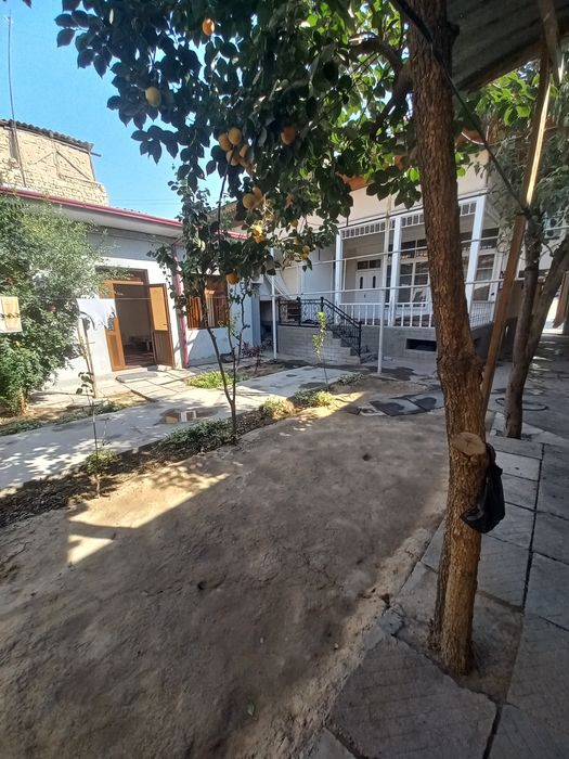 Chilonzor yo'l yuzi Bunyodkor ko'chasi karmashka 7.4-sot fasad:27-metr