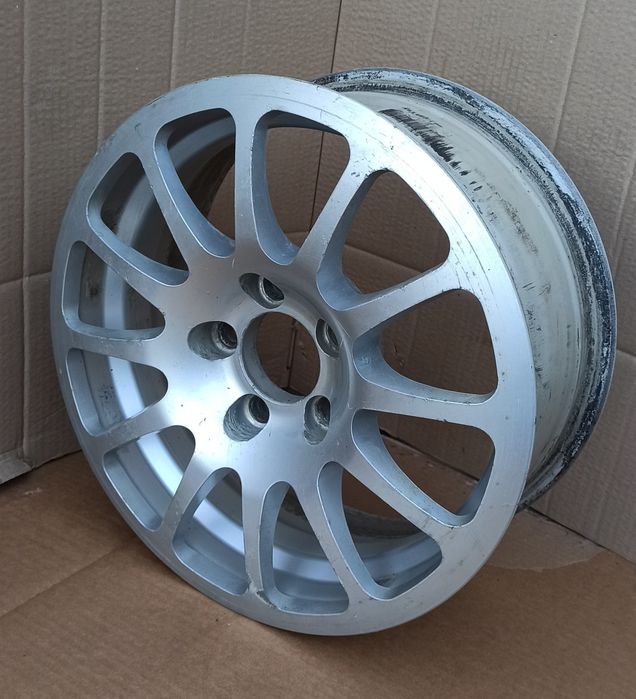 Легкосплавный диск на 15