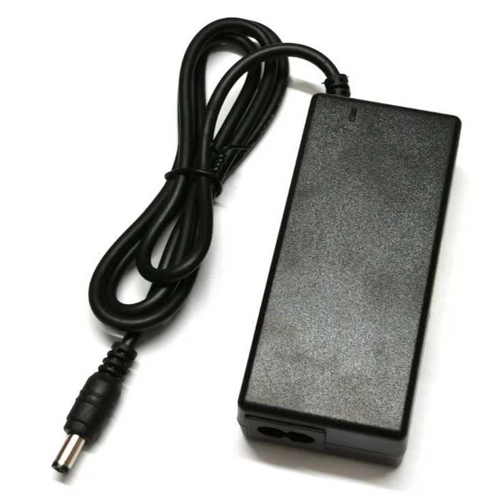 6S Зарядно 25.2V 2A за Литиеви Батерии Liion LiPo 21.6v 22.2v Тротинетка Електрически Велосипед Прахосмукачка LED Лампа Винтоверт RC Дрон Робот Басейн