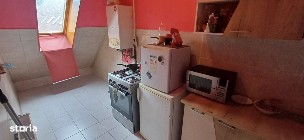 Vand apartament in Floresti