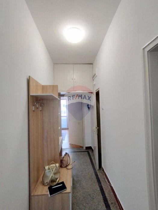 Дава се под наем Тристаен апартамент в Варна, Спортна зала - 90 кв.м за 561 € - Снимка #11