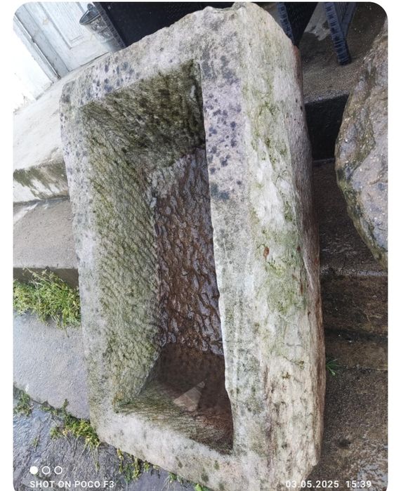 Каменни корита за декорация