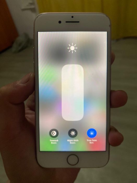 Продаю две айфон 8