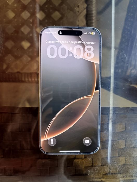 iPhone 15 pro 256 gb TITAN