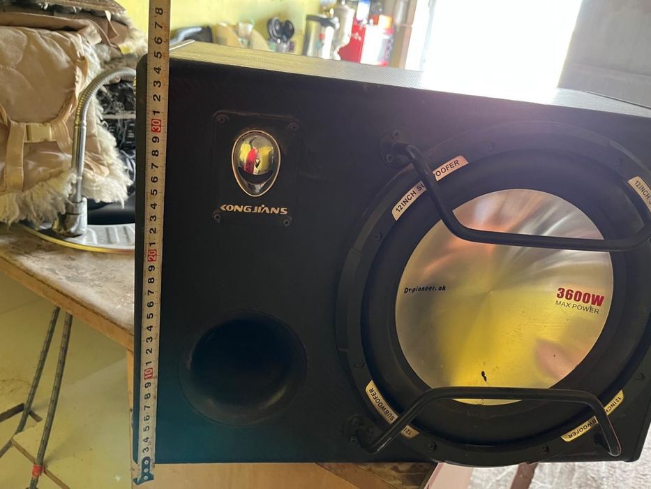 Продается савбуфер на машину