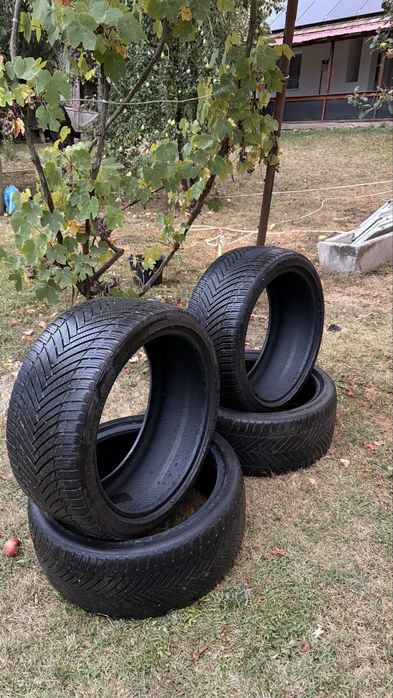 Cauciucuri all season