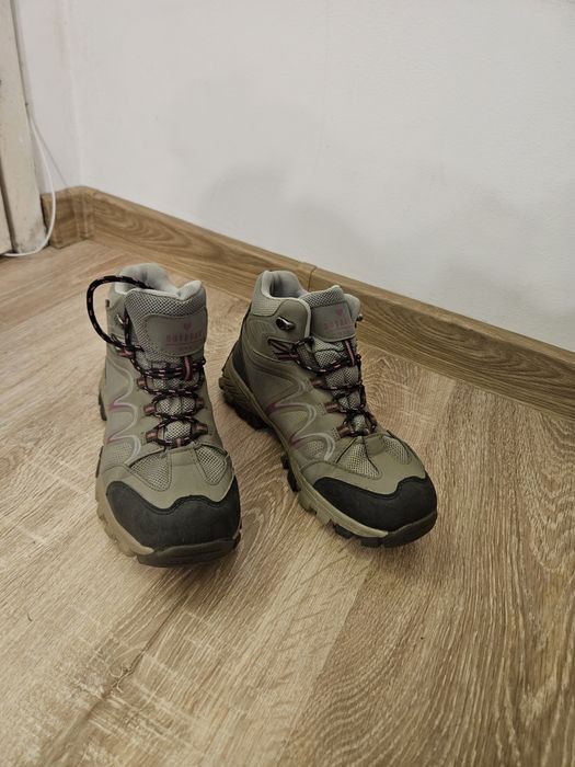 Детски/дамски туристически обувки