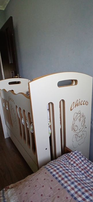 Детская колыбельная кровать  состояние как новое