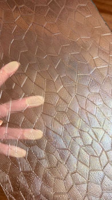 Узорчатое стекло