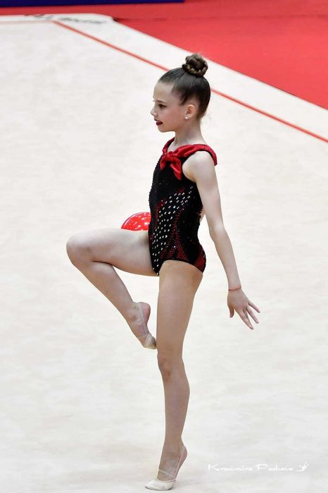 Трико за художествена гимнастика