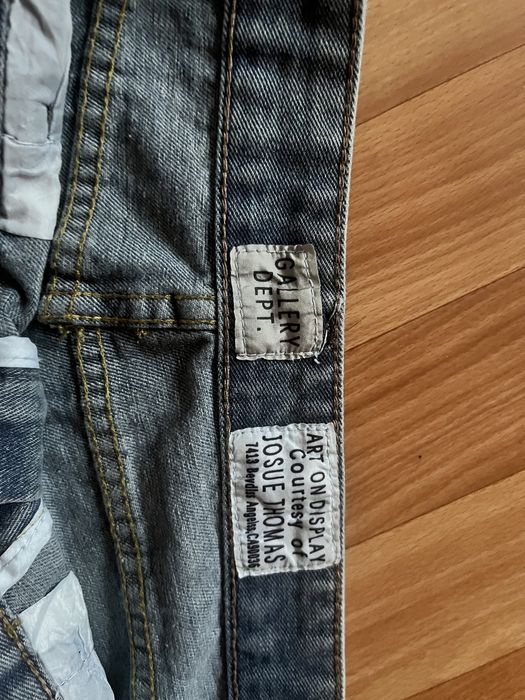 Продаю джинсы gallery dept