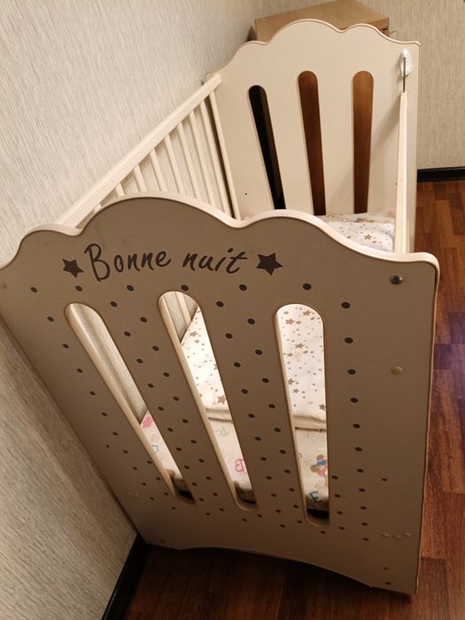 Детская кровать- манеж