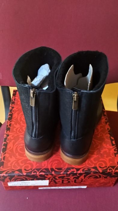Ghete din piele mărimea 39,noi,Clarks