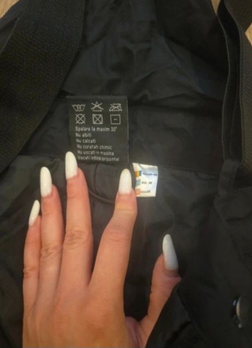 Pantaloni de iarna/SKI - Mărimea M  300 lei