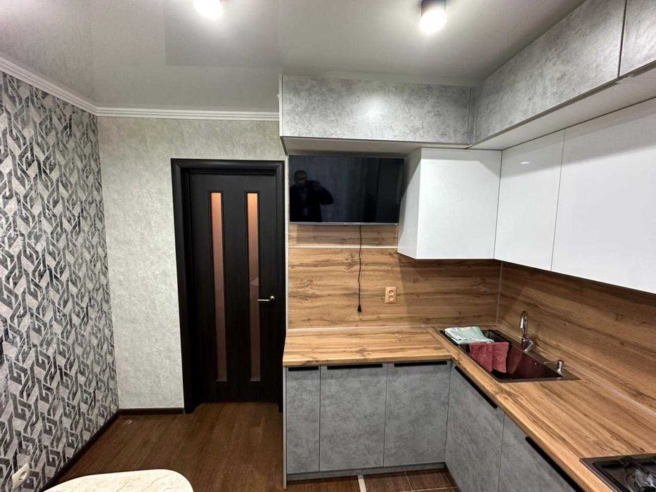 2-комн. квартира, На улице Хименко