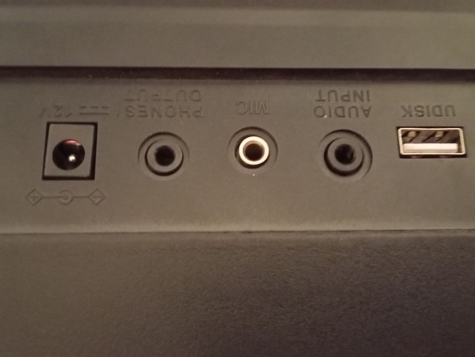 Продам синтезатор