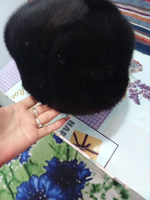 Продам норковую шапку.