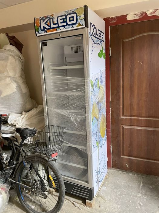 Витринный холодильник