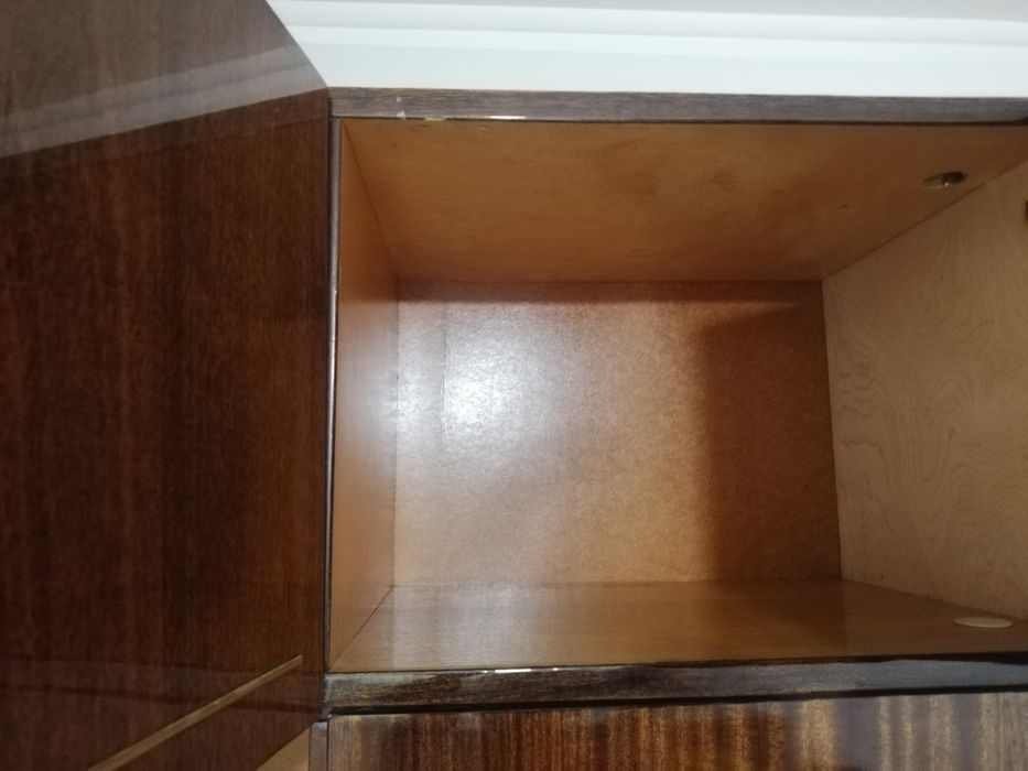 Шкаф Отдам  шкаф