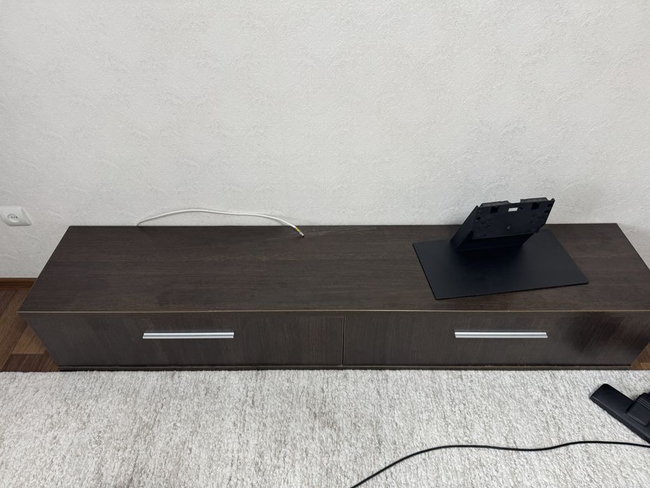 Тумбочка под телевизор