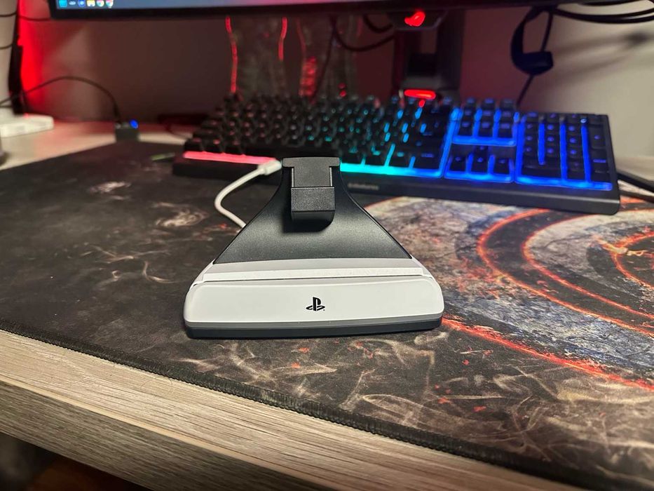 Play Station Portal в гаранция до октомври 2027г с кейс и докинг