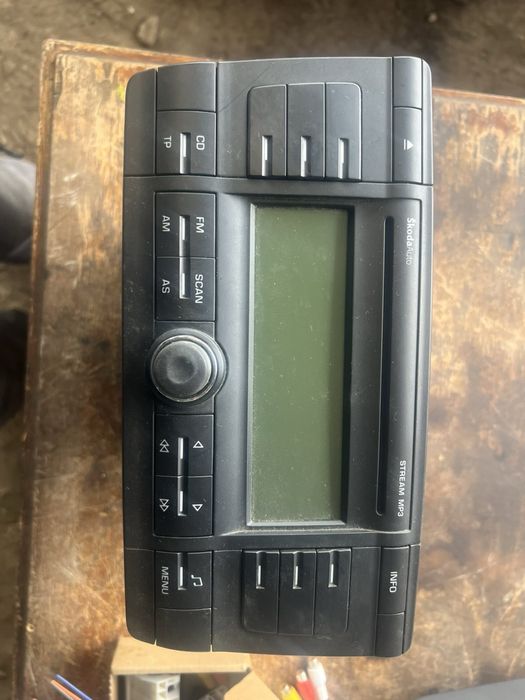 Радио медия Cd mp3 Skoda Yeti 1Z0035156C, 10R-022432 octavia fabia