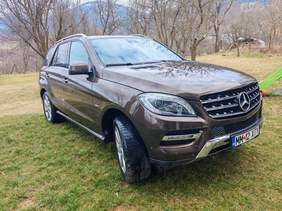 Mercedes ML impecabil .