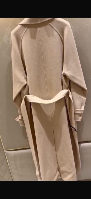 Max Mara пальто новая