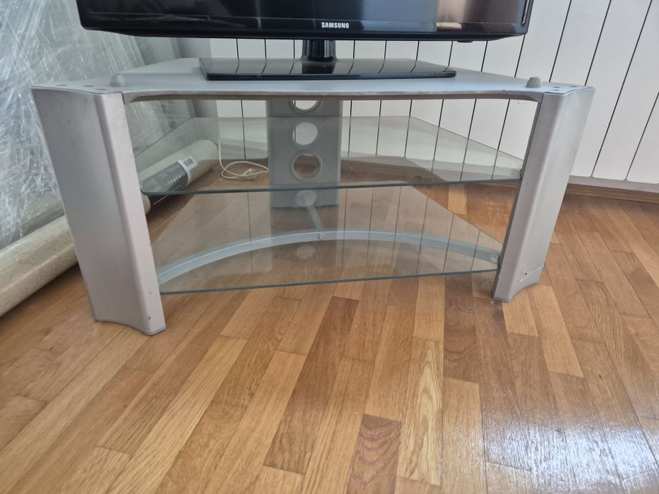 Comodă TV din sticlă și aluminiu