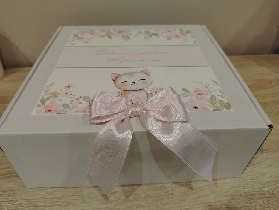 Бебешки дневник за момиче с коте