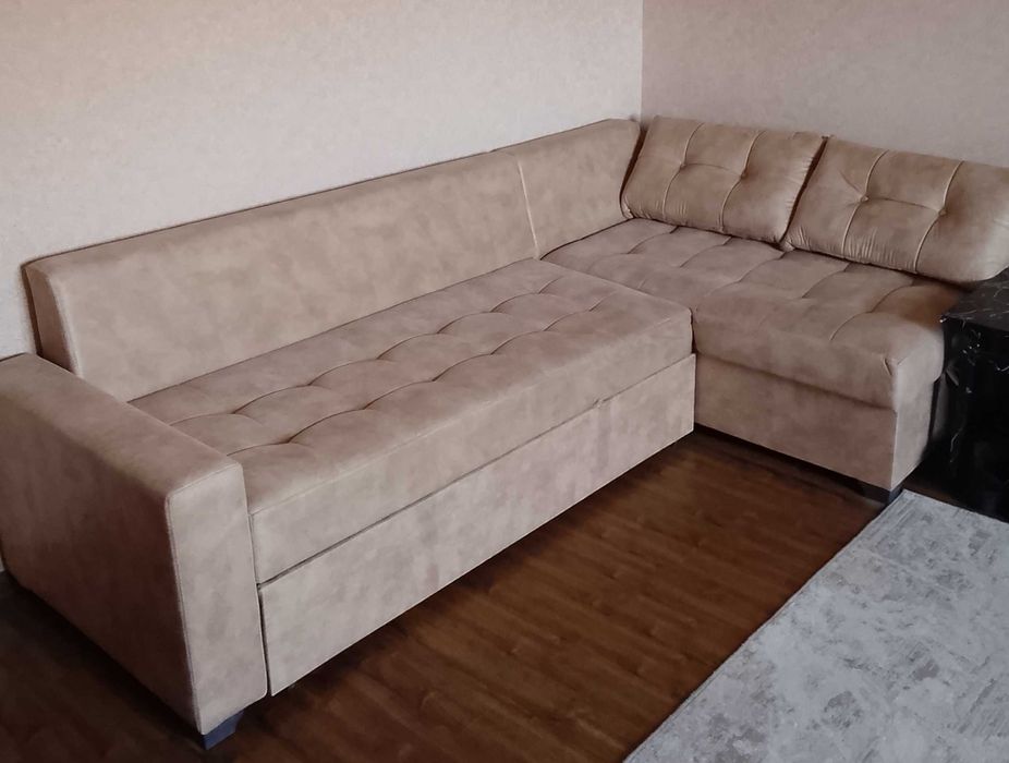 Продаю диван уголок раздвижной 2.35 х 1.30