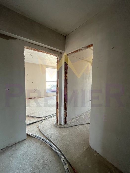 Продава се Четиристаен апартамент в София, Полигона - 140 кв.м за 2079 €/кв.м - Снимка #8