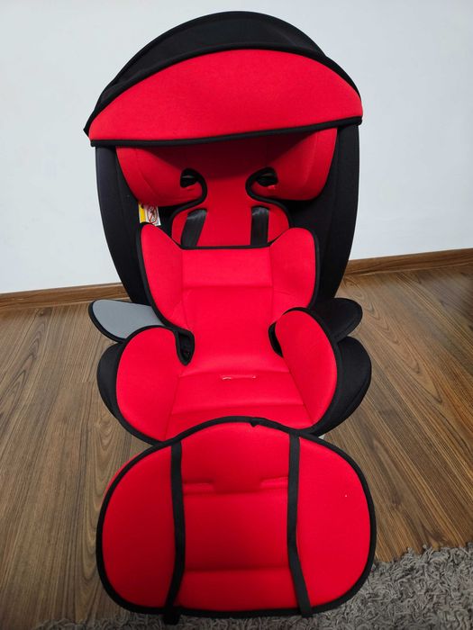 Scaun auto cu prindere Iso Fix