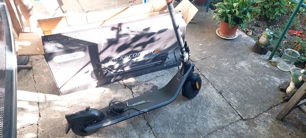Trotineta Electrica KicksScooter E2