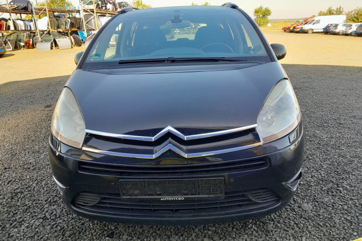 Dezmembrez Citroen C4 Picasso 1