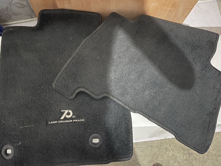 Продаю Полики прадо